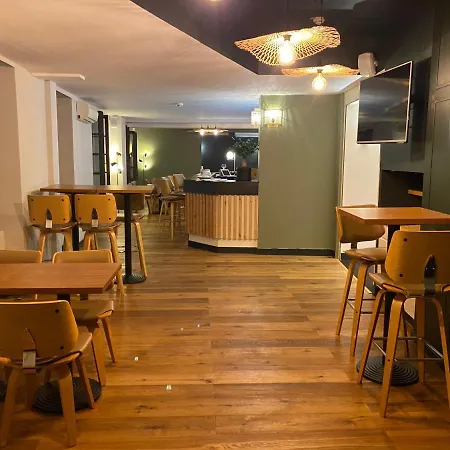 Hotel Le Miredames 3*