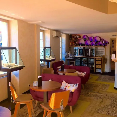 Hotel Le Miredames 3*