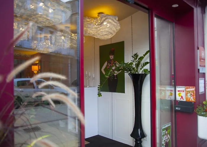 Hotel Le Miredames 3*